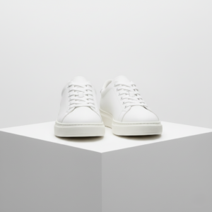 Pristine Classic Minimalist Leather Sneakers